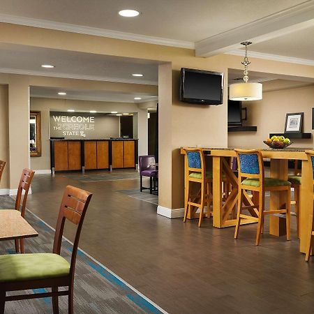 Hampton Inn Covington/Mandeville Екстериор снимка