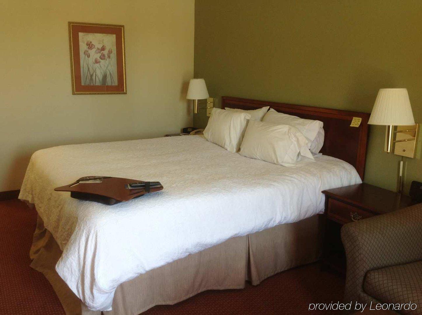 Hampton Inn Covington/Mandeville Екстериор снимка