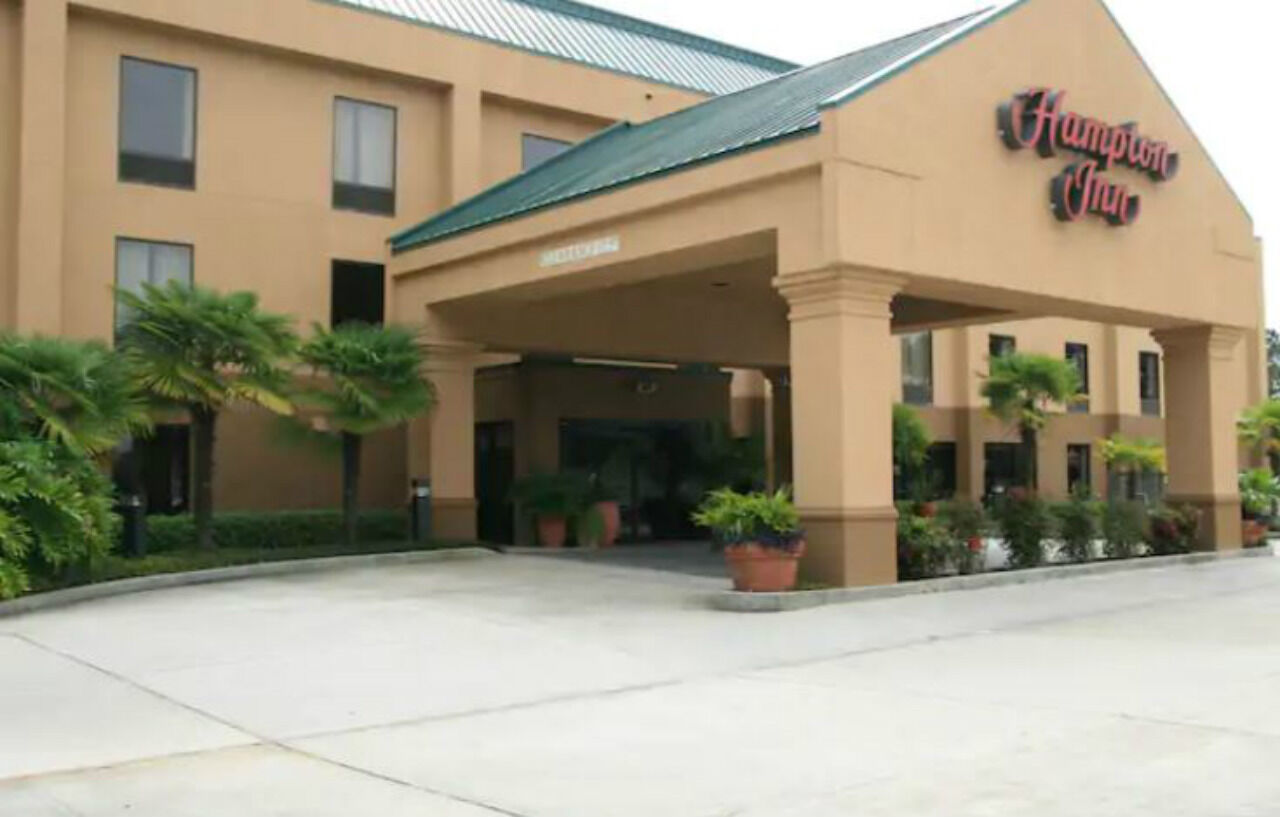 Hampton Inn Covington/Mandeville Екстериор снимка